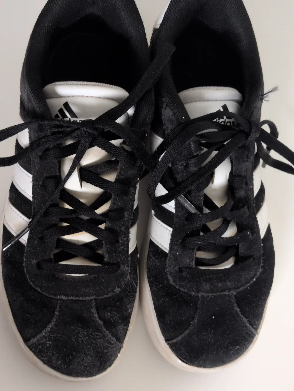 Adidas Boys VL Court 3.0 Suede Black & White Sneakers - 2.5